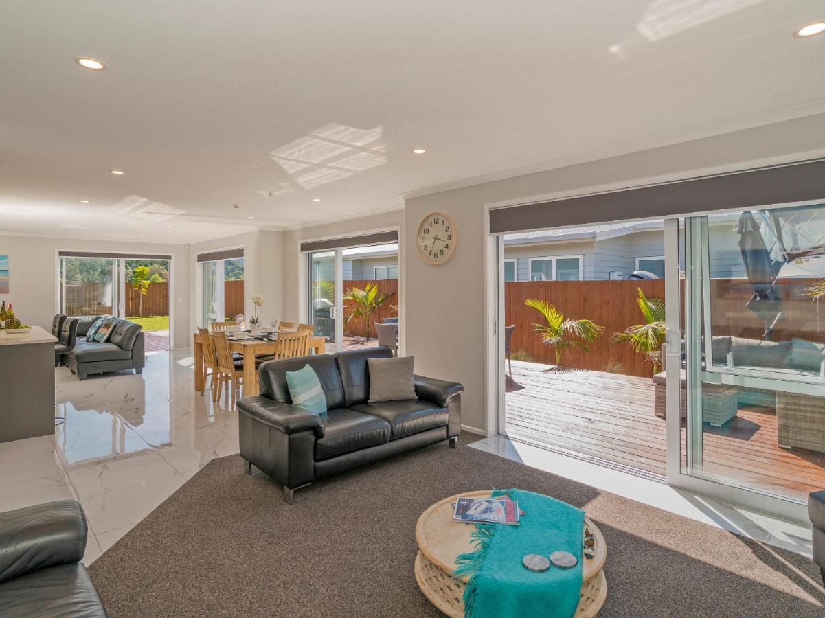 Modern Beach Pad - Whitianga Holiday Home Buitenkant foto